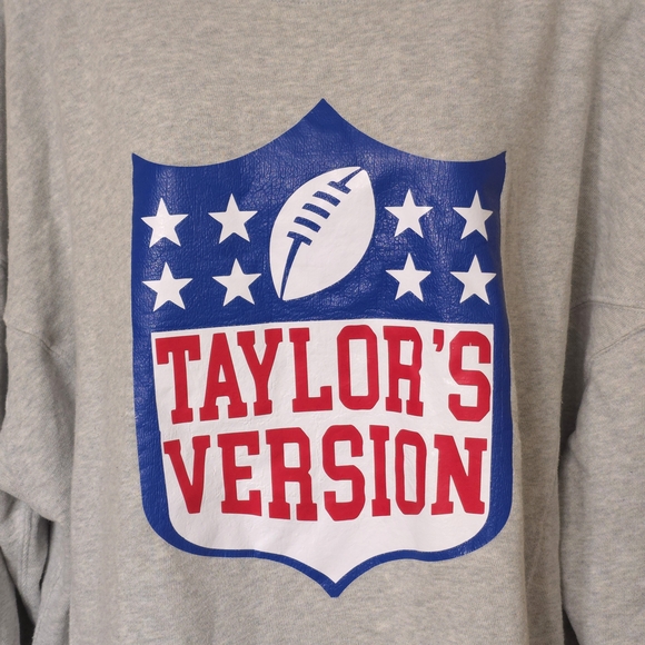 Aerie The Chill Crew Oversized Sweatshirt Women's L, w/Taylor's Version Fan Made - Picture 2 of 12